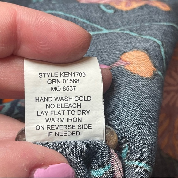 Fig & Flower Popover Tunic Blouse Womens Small Floral Bohemian Lightweight - Picture 11 of 11